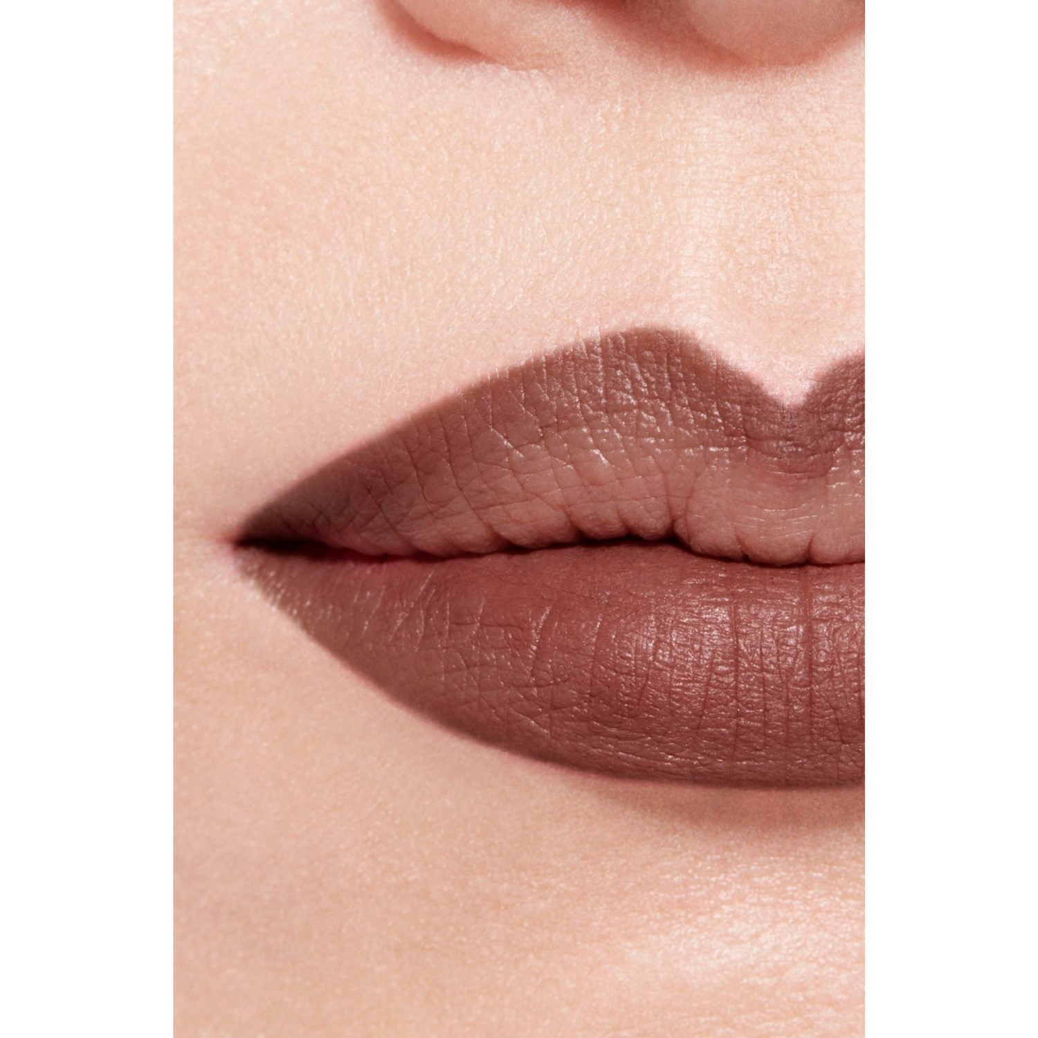 LÁPIZ CONTORNO DE LABIOS DE LARGA DURACIÓN